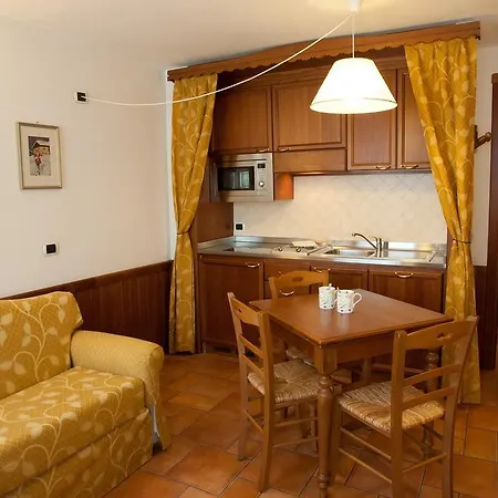 Le Grand Apartmanhotel 3*