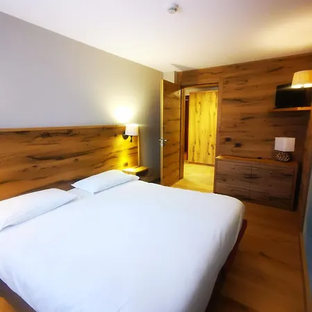 Le Grand Hotel apartamentowy Courmayeur