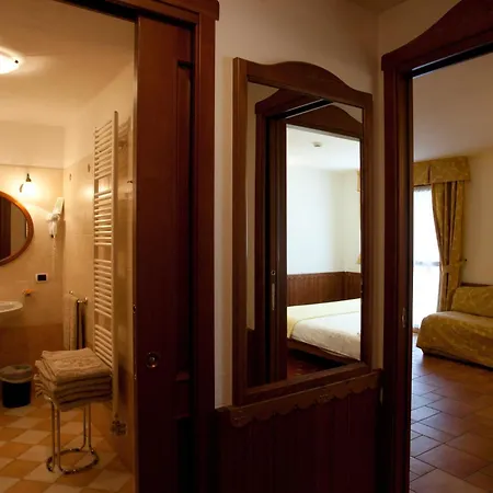 Le Grand 4* Курмайор